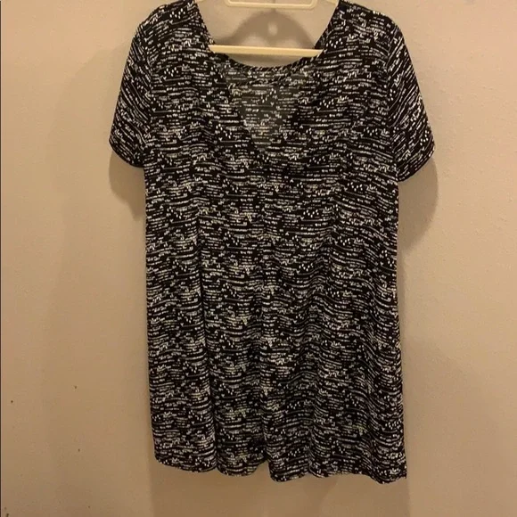 Black and White babydoll dress - Picture 2 of 2